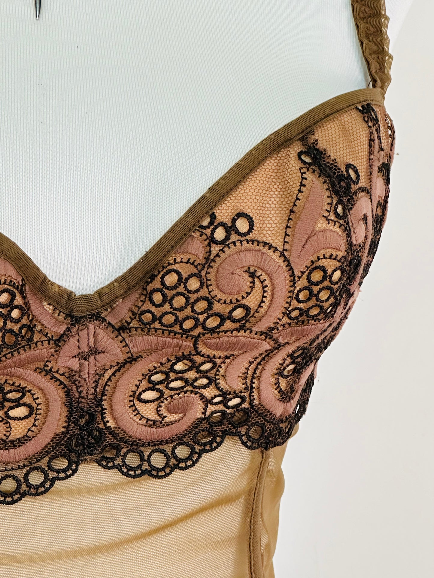 Corsetto Vintage Anni 2000 in Tulle Ricamato e Micromesh Nude