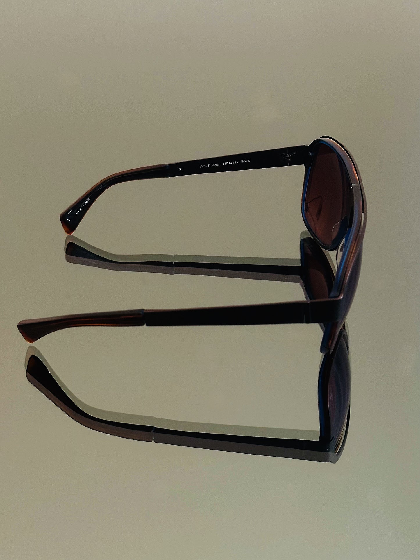 BADGLEY MISCHKA BOYD – Occhiali da sole vintage in titanio