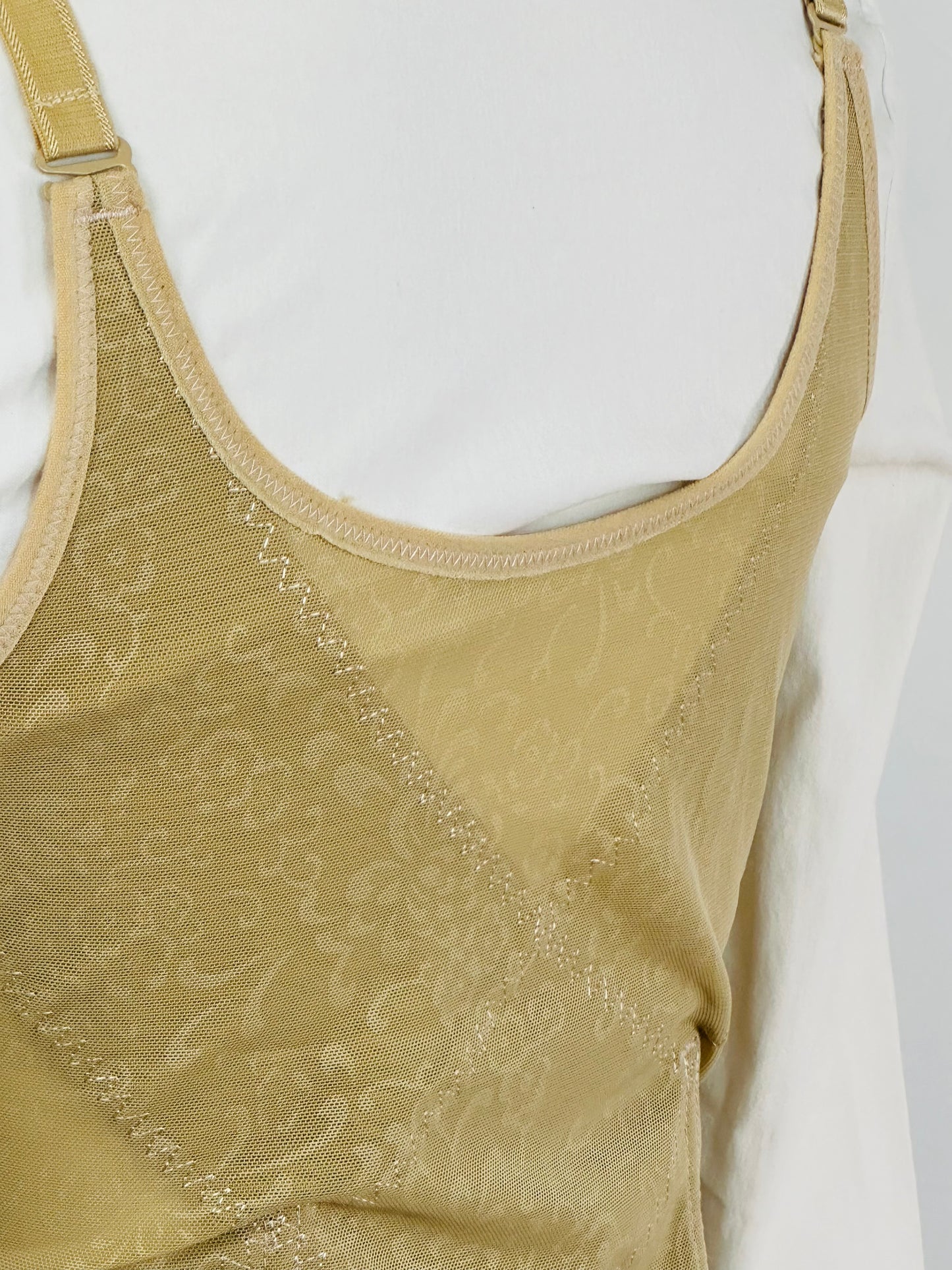 Corsetto steccato vintage in tulle ricamato – color champagne