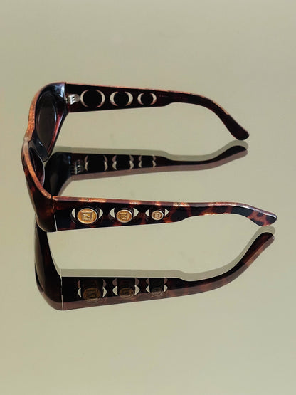 FENDI - Occhiali da sole vintage FF Medallion – Made in Italy