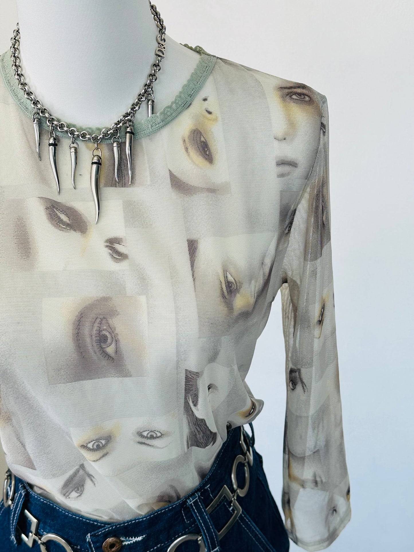 Top in Micromesh “Occhi” Stampato – Anni 2000 Y2K Style