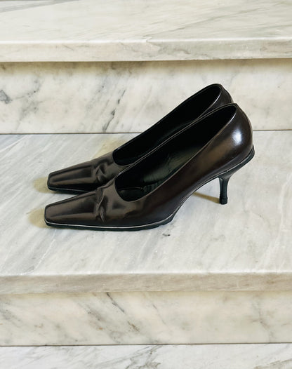 PRADA -  Décolleté in Vernice – Punta Squadrata e Tacco Medio | Taglia 37