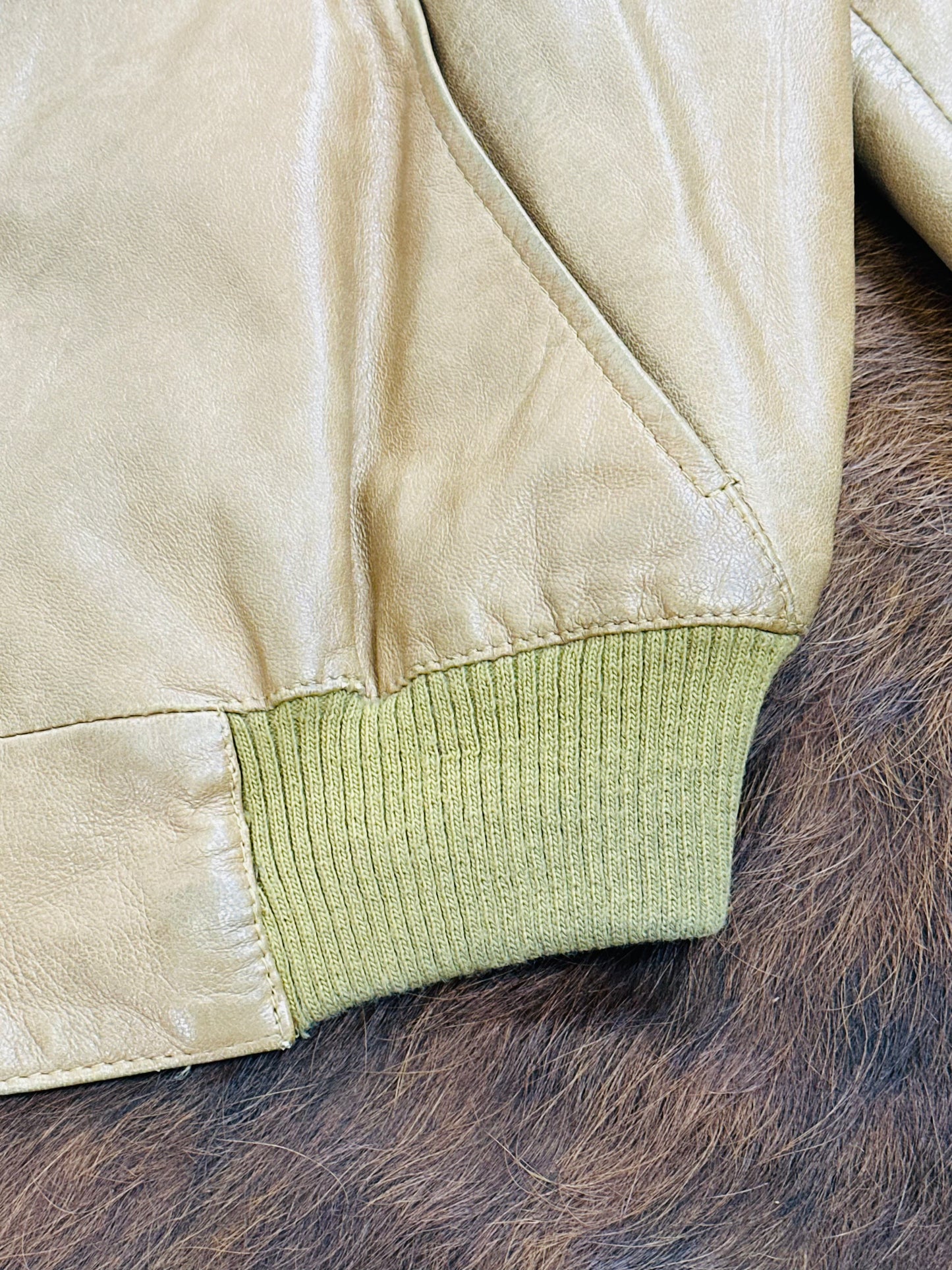 🧥 Giacca vintage in pelle color miele chiaro – Bomber anni ’80
