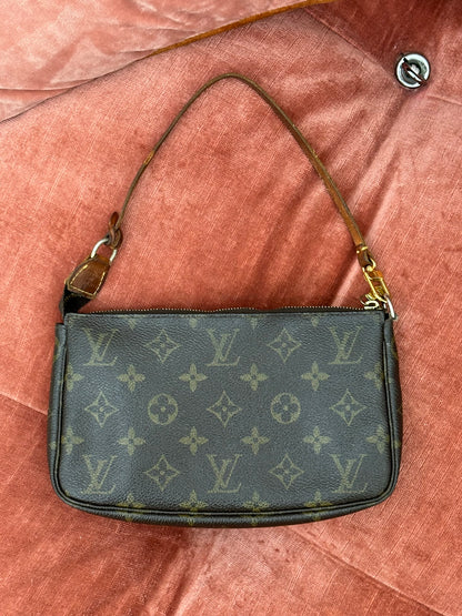 LOUIS VUITTON - Pochette Accessoires Monogram Canvas | Vintage Made in France