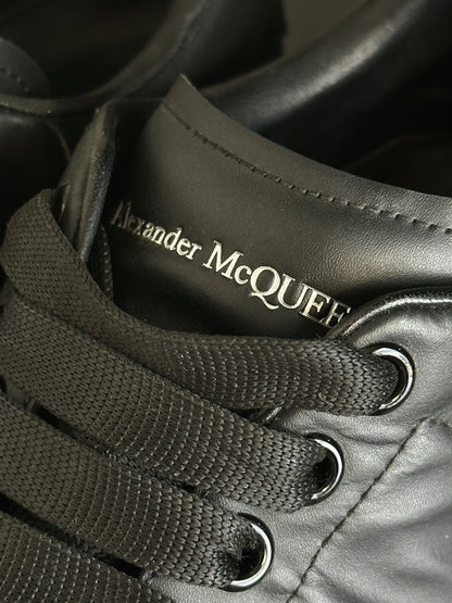 ALEXANDER McQUEEN - Oversized Sneaker – Black Graffiti Edition – Nero | Tg 42