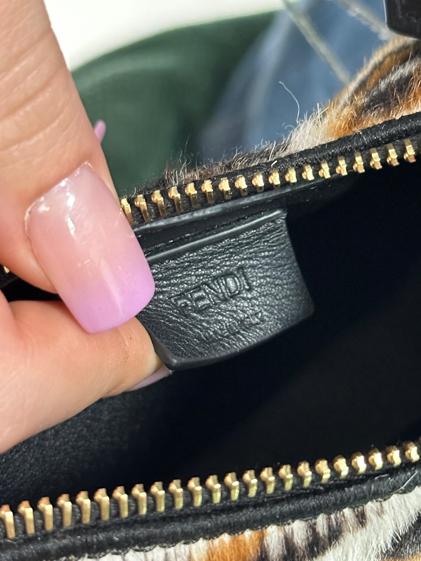 FENDI - Mini Baguette Charm Leopard Haircalf – Nuova con Cartellino