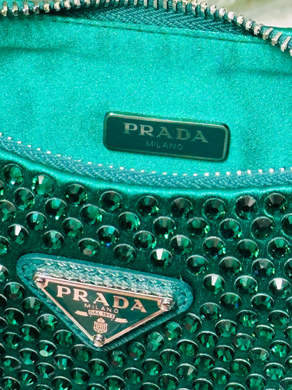 PRADA - Re-Edition 2005 Shoulder Bag – Satin Verde con Cristalli