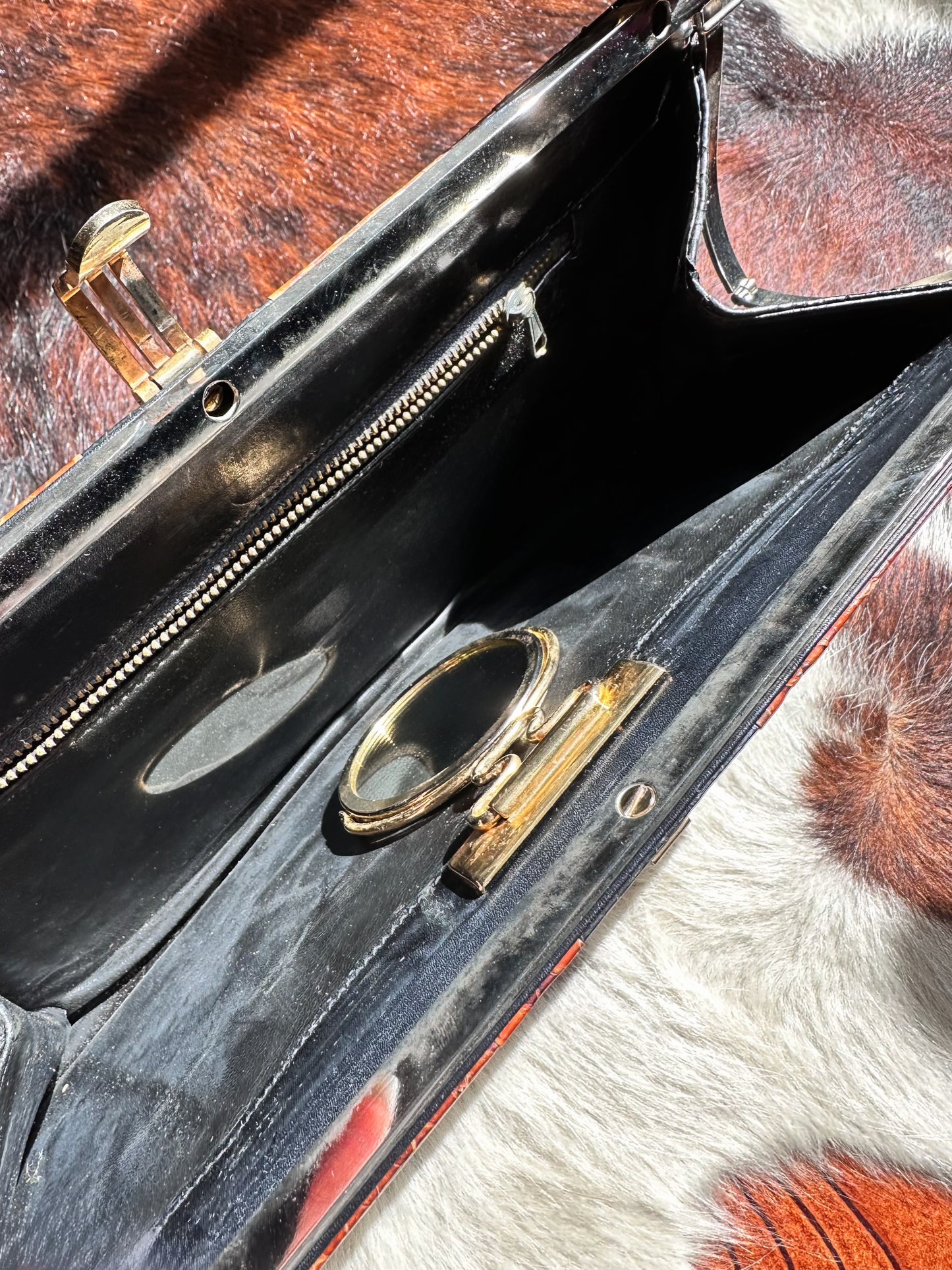 CLUTCH - 80s structured exotic leather bag