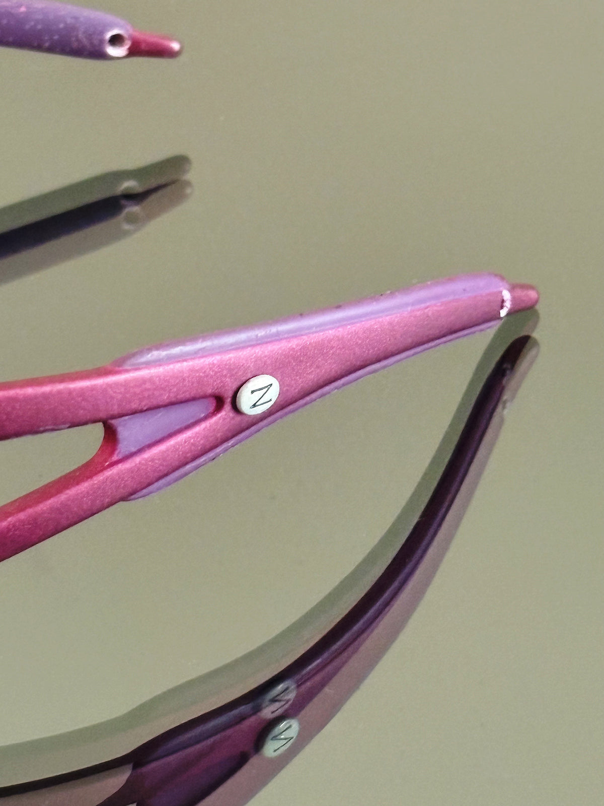 ZERO EYEWEAR - Occhiali da sole vintage sportivi H92 Made in Italy – Rosa / Viola Y2K