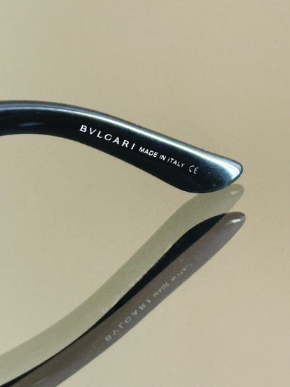BVLGARI – Occhiali da sole vintage neri con cristalli e dettagli floreali
