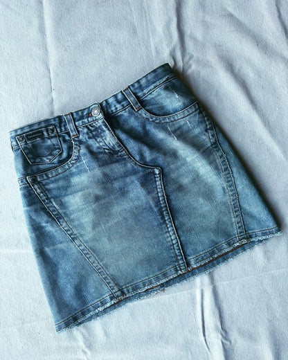 Calvin Klein skirt belt y2k