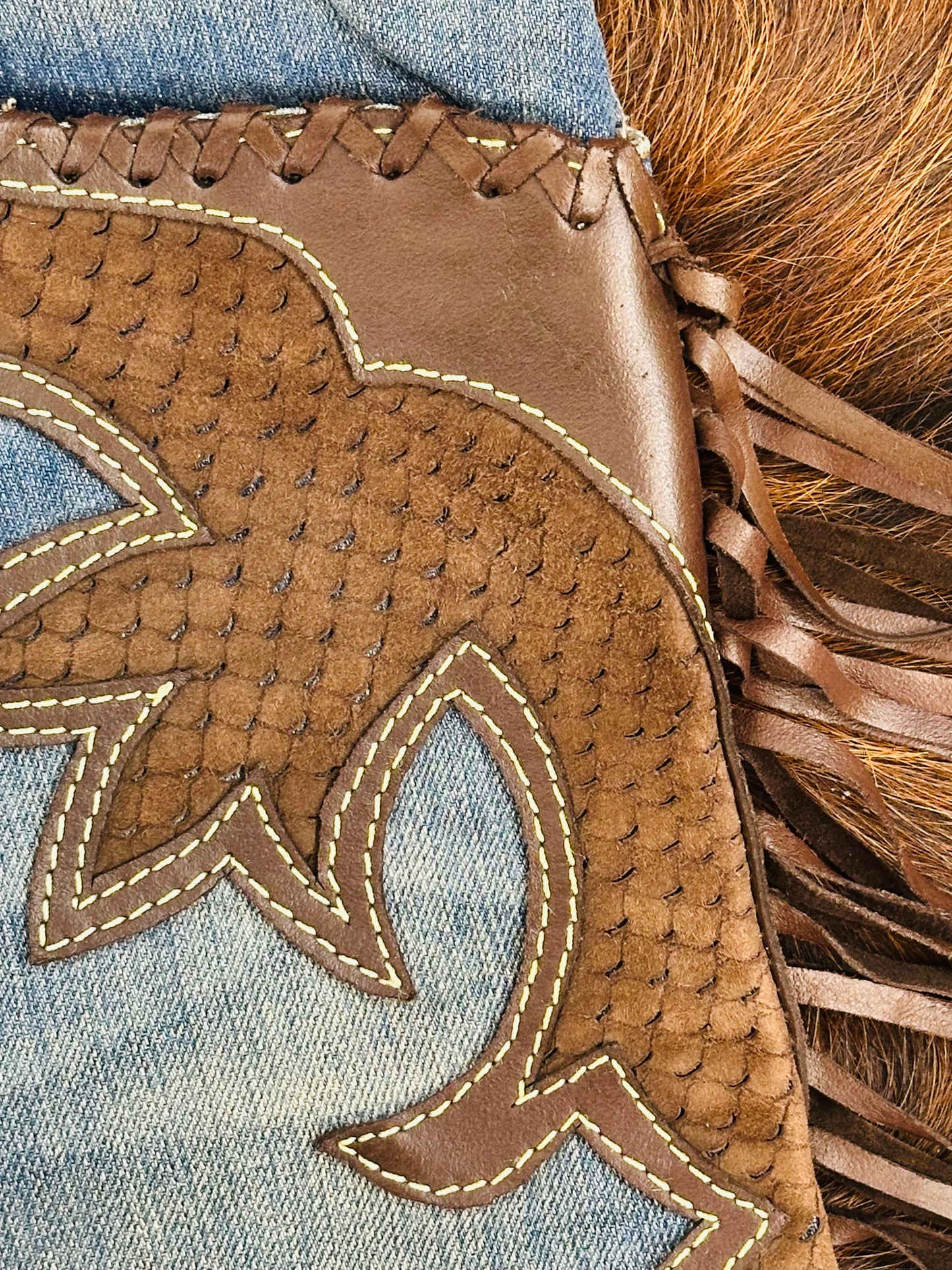 ￼ROBERTO CAVALLI - Jeans Western Revival in Denim e Pelle con Frange