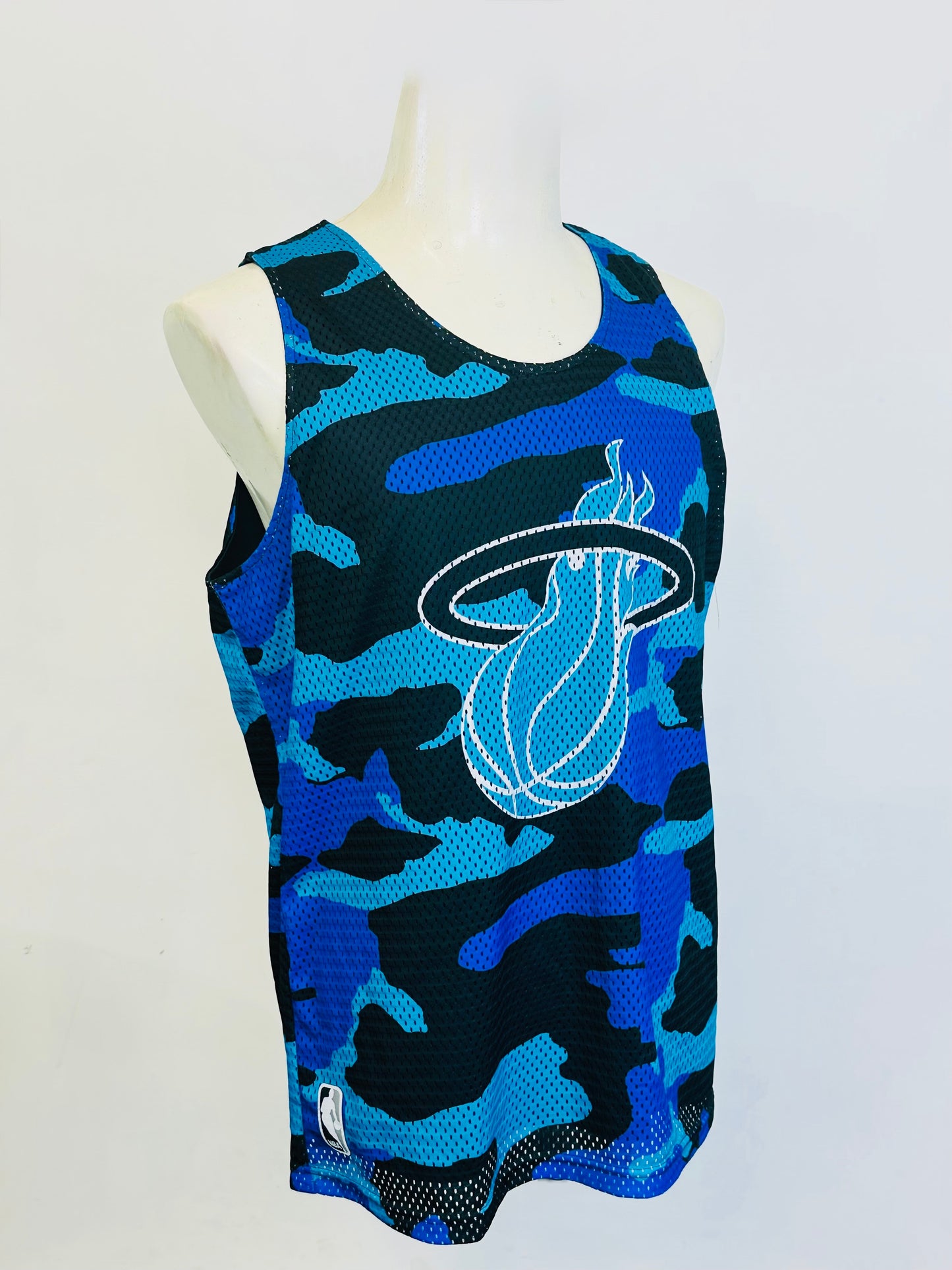 ADIDAS x NBA – Miami Heat Jersey Camouflage Blue Edition 🔹