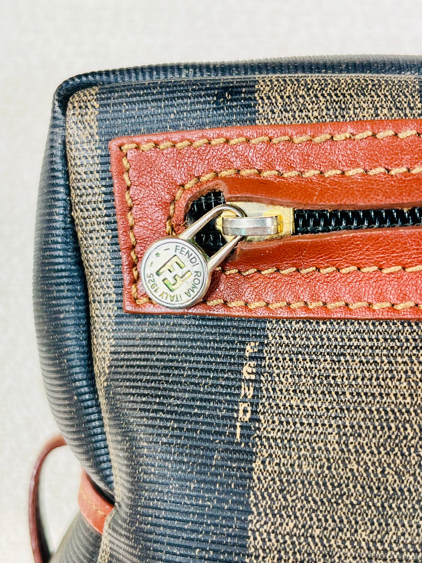 FENDI - Vintage toilette trousse