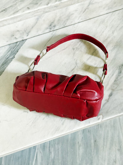 Vintage Y2K Red Leather Ruched Baguette Bag – Borsa in Pelle Rossa