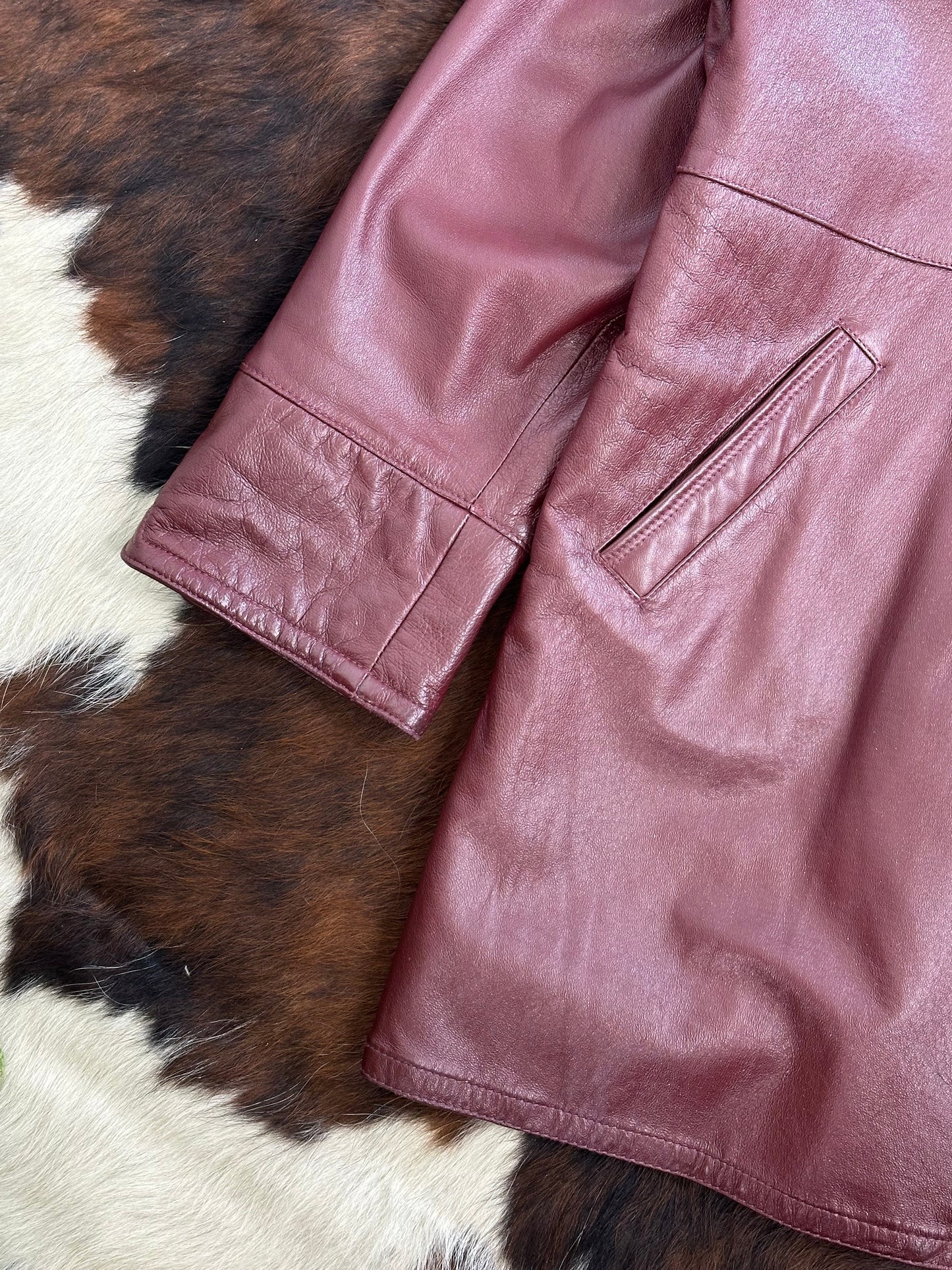 Giacca di pelle Rosso Borgogna con cappuccio e pelliccia