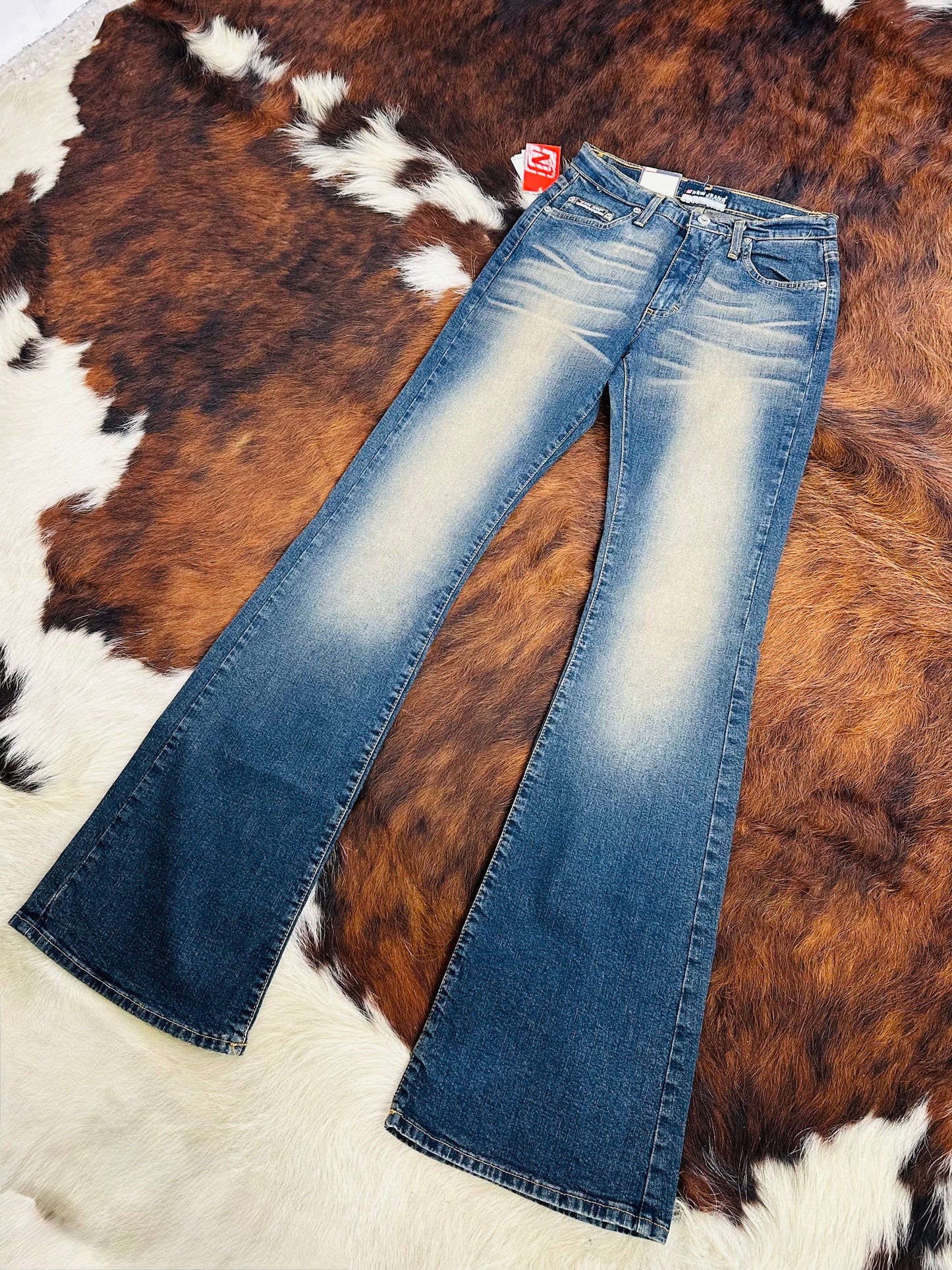 NEW JEANS- Flare Denim Mid