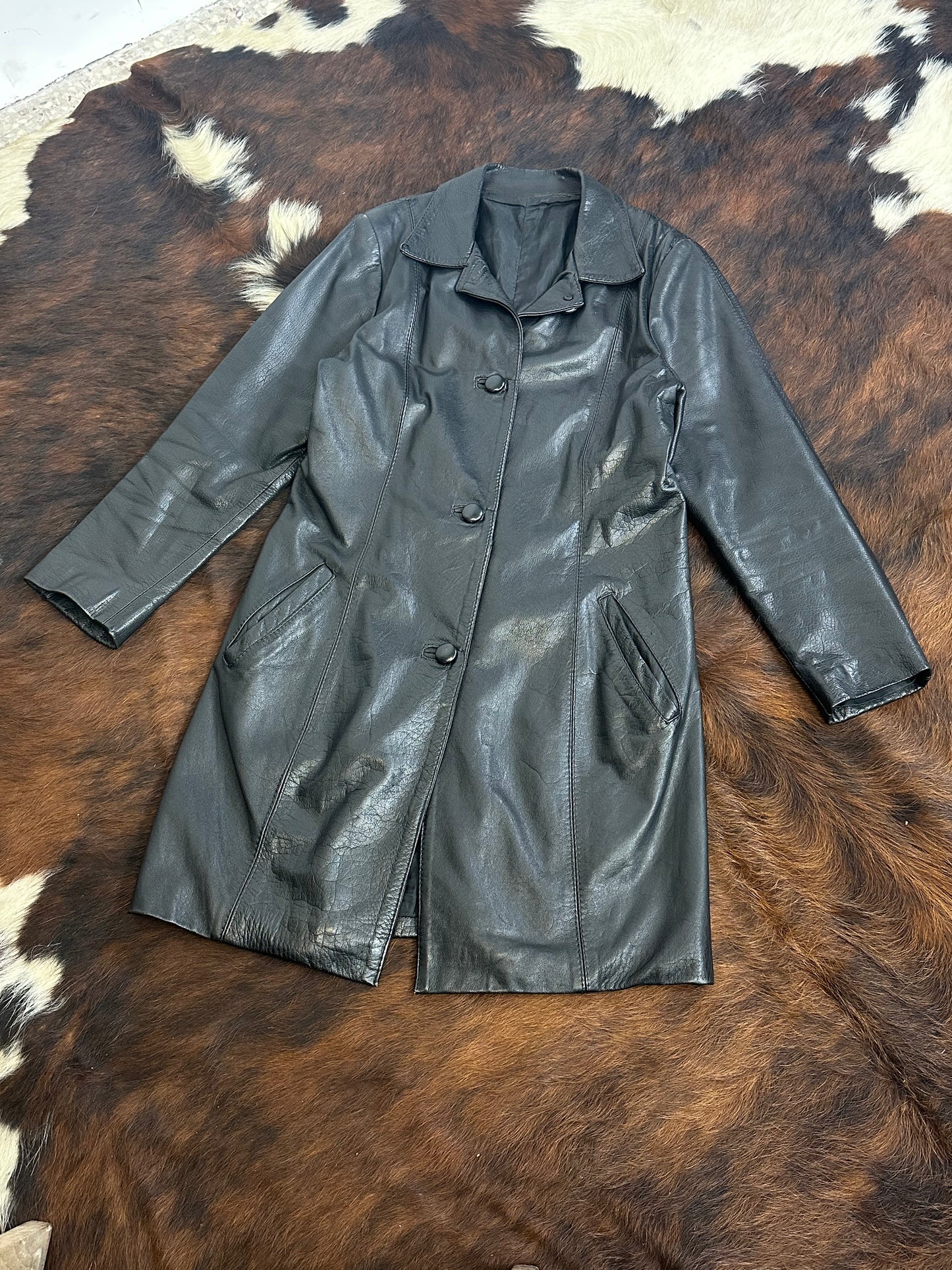 Cappotto in vera pelle nera – Minimal Chic Vintage