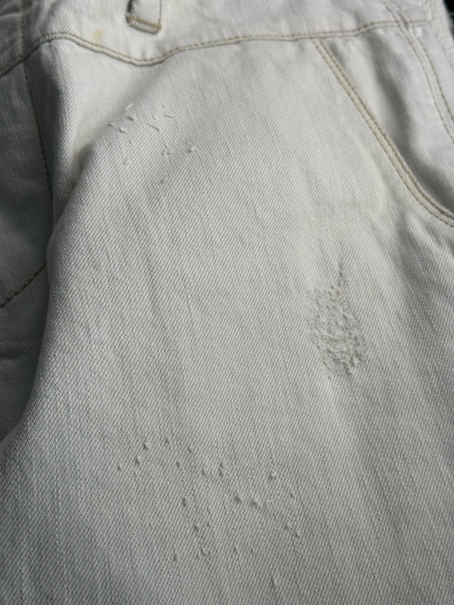 GIANFRANCO FERRÉ – Jeans Bianchi con dettagli logo dorati